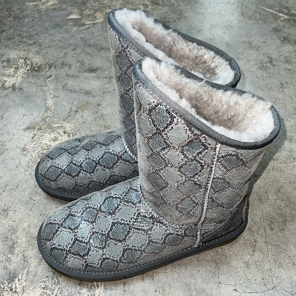 *Australia Luxe collective Ugg style boots